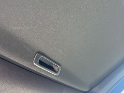 Used 2017 Honda Civic Touring image 3