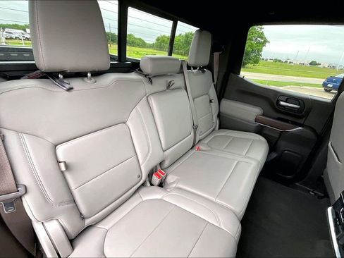 Used 2020 GMC Sierra 1500 SLT RWD image 22