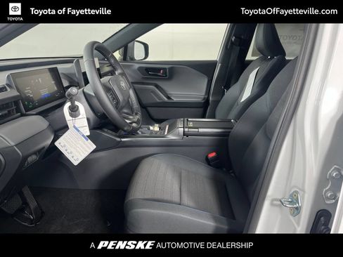 Used 2026 Toyota RAV4 SE AWD/4WD image 23