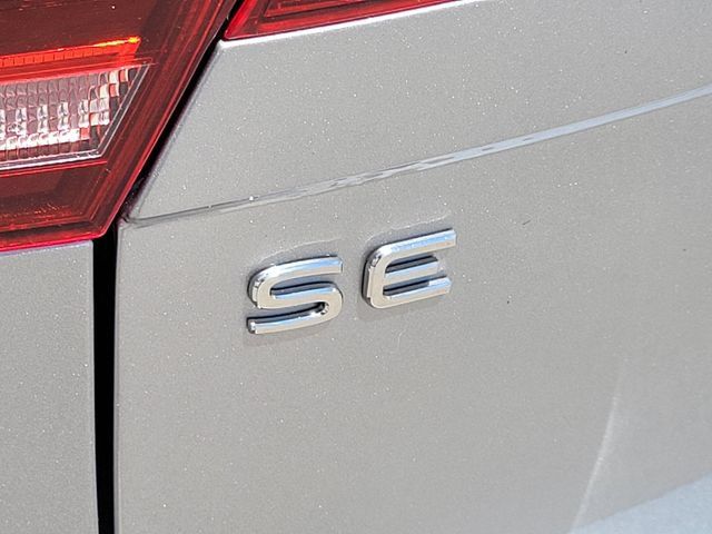Used 2022 Volkswagen Tiguan SE FWD image 8