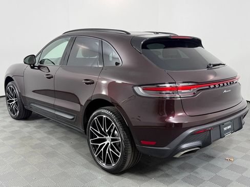 Certified 2026 Porsche Macan AWD/4WD image 3