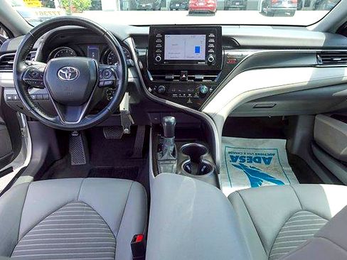 Used 2022 Toyota Camry SE FWD image 23