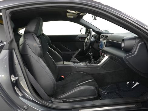 Used 2023 Toyota GR86 Premium image 13