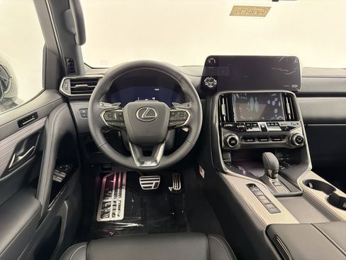 New 2026 Lexus LX 700h F Sport image 25