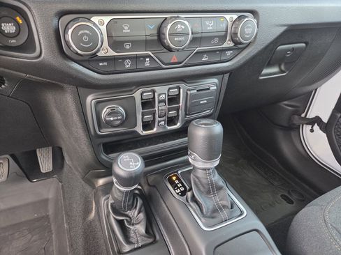 New 2026 Jeep Gladiator Sport image 11