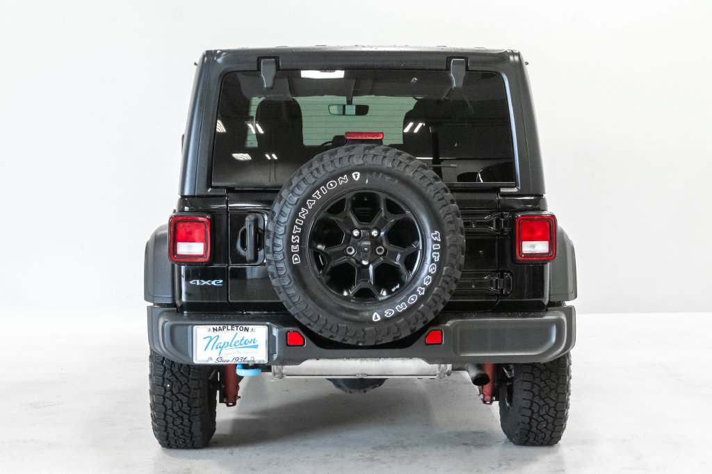 Used 2023 Jeep Wrangler Unlimited w/ 8.4" Radio Group AWD/4WD image 29