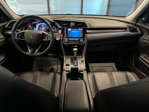 Used 2020 Honda Civic Touring image 9
