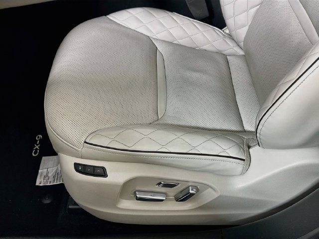 Used 2023 MAZDA CX-9 Signature AWD/4WD image 26