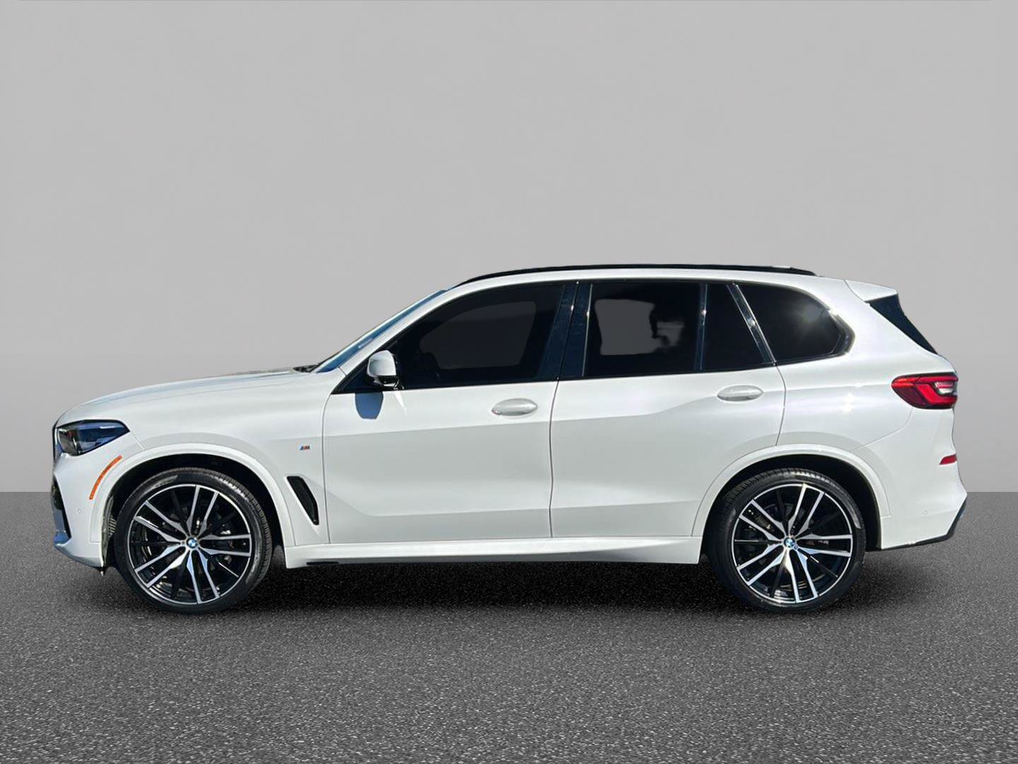 Used 2019 BMW X5 xDrive40i w/ M Sport Package AWD/4WD image 2