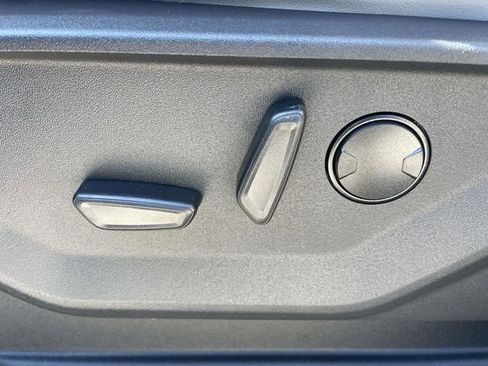 New 2026 Ford Expedition Active image 12