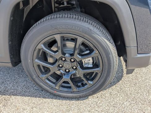 New 2026 Jeep Compass Latitude AWD/4WD image 4