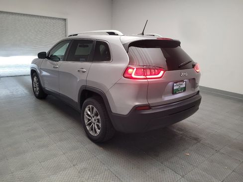 Used 2019 Jeep Cherokee Latitude Plus FWD image 5