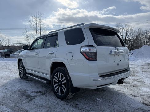 Used 2018 Toyota 4Runner Limited image 3