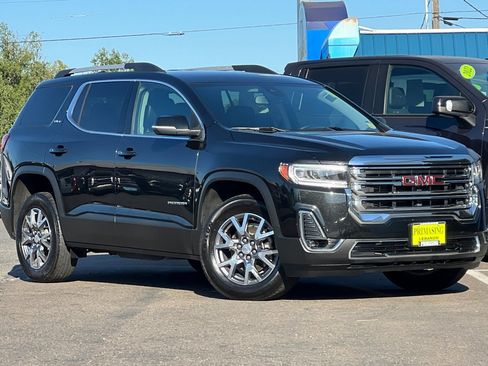 Used 2023 GMC Acadia SLT image 2