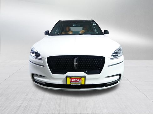 Used 2023 Lincoln Aviator Black Label image 2