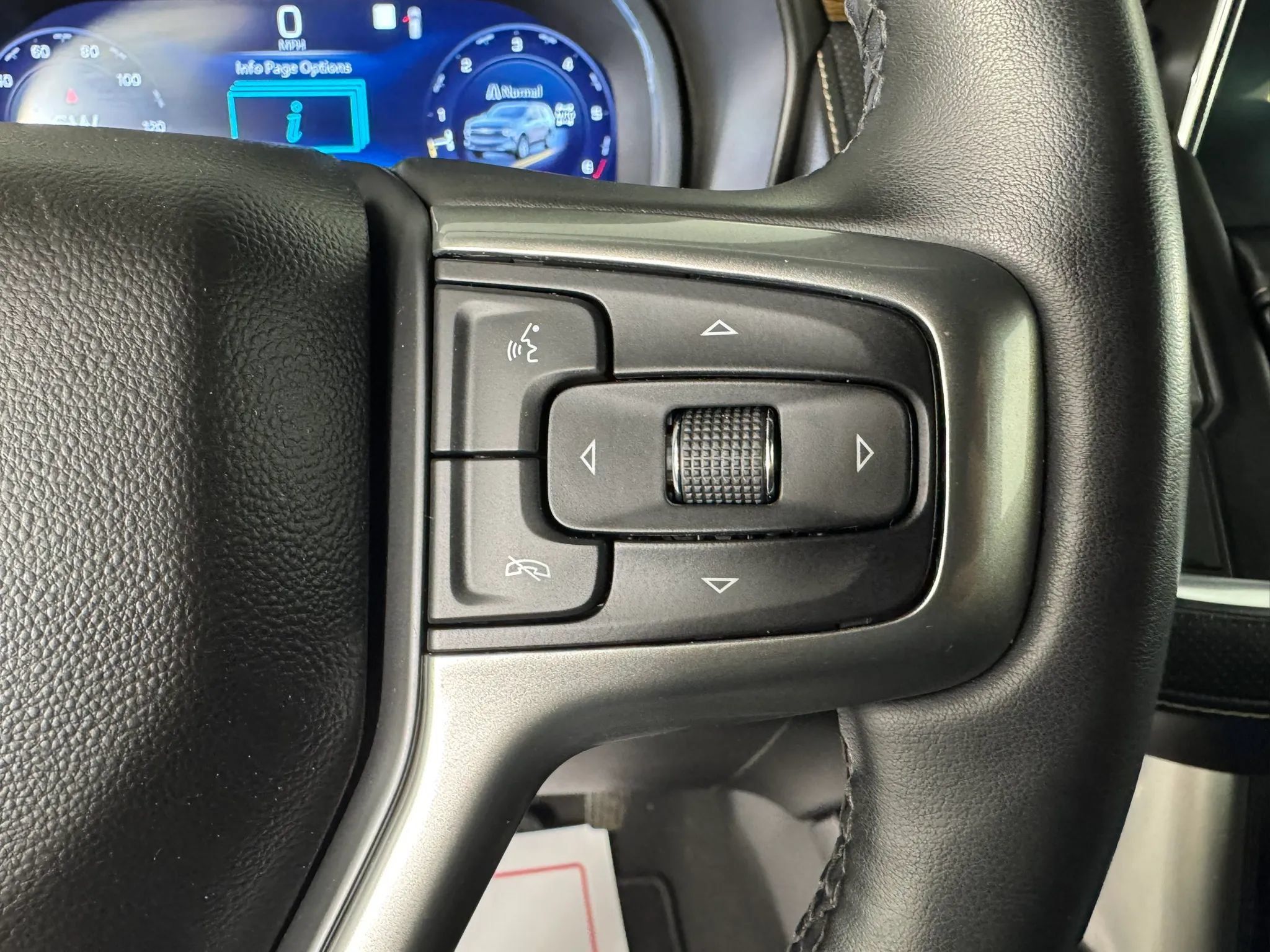 Used 2023 Chevrolet Suburban Premier AWD/4WD image 16