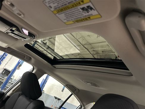 Certified 2025 Subaru Legacy Premium image 24