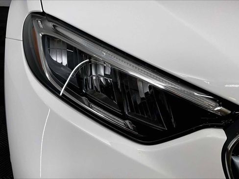 Used 2025 Mercedes-Benz GLC 300 4MATIC image 15