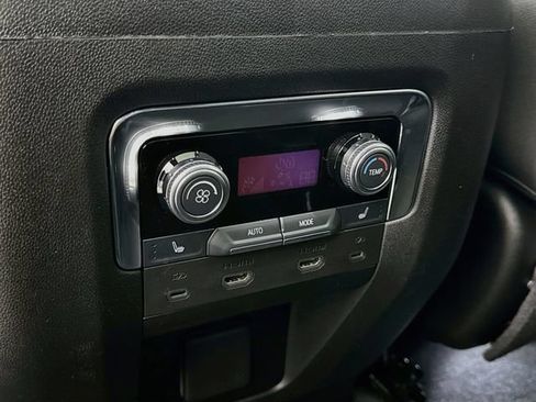 Used 2026 GMC Yukon XL AT4 w/ AT4 Premium Plus Package AWD/4WD image 28