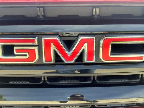 Used 2020 GMC Sierra 1500 Elevation w/ Elevation Value Package image 31