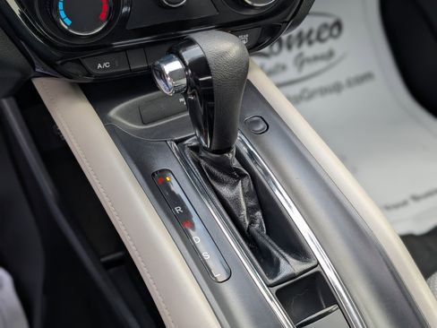 Used 2021 Honda HR-V LX image 21