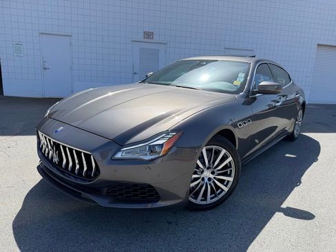 Used 2018 Maserati Quattroporte S Q4 AWD/4WD image 1
