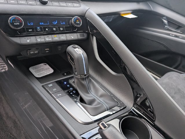 New 2026 Hyundai Elantra N FWD image 18