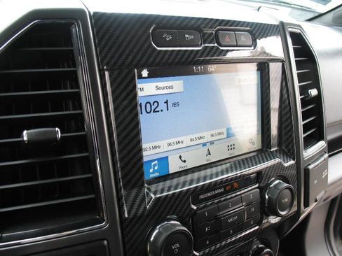Used 2019 Ford F150 XLT w/ Equipment Group 302A Luxury AWD/4WD image 42