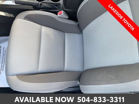 Used 2018 Toyota Corolla LE FWD image 27