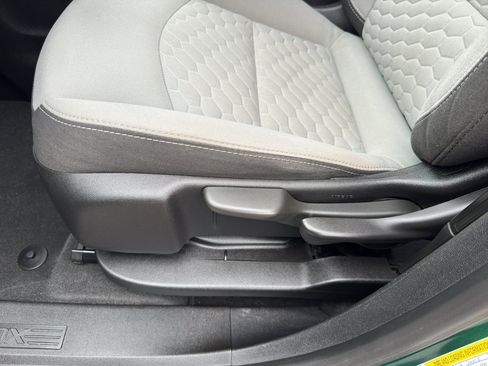 Used 2018 Chevrolet Equinox LS image 14