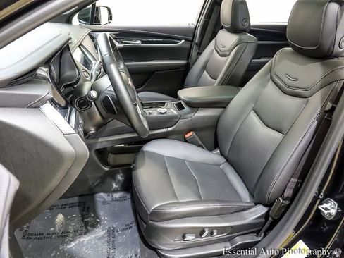 Certified 2025 Cadillac XT5 Premium Luxury image 9