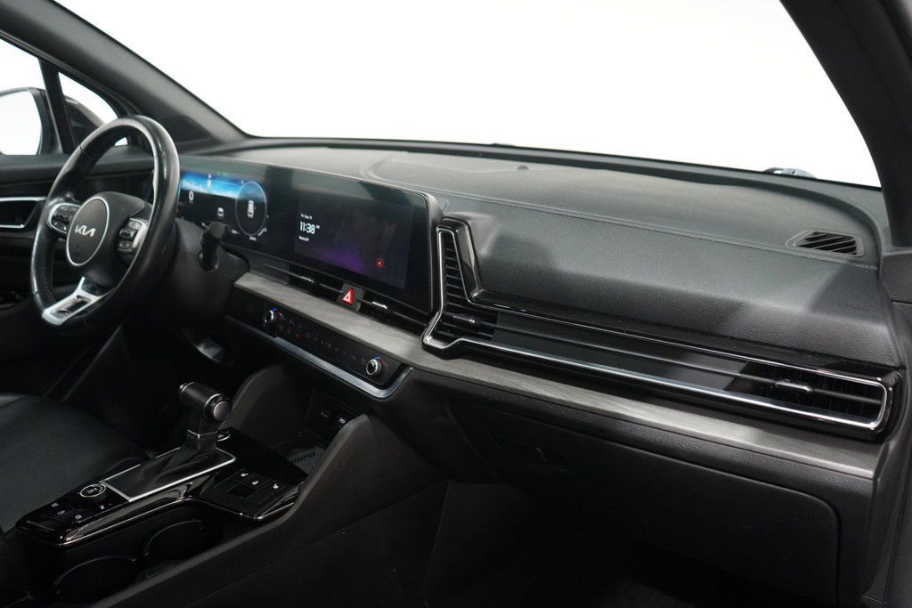 Used 2023 Kia Sportage X-Pro AWD/4WD image 17
