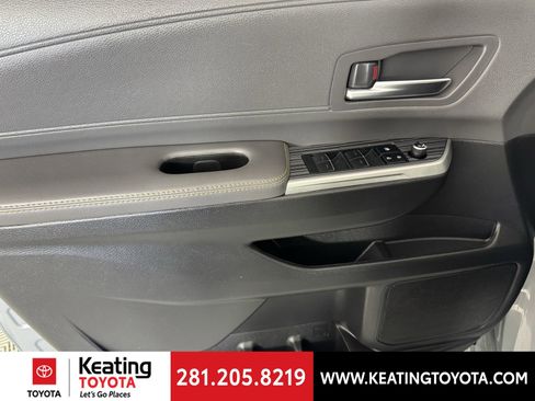 Certified 2024 Toyota Sienna XLE Woodland Edition image 12