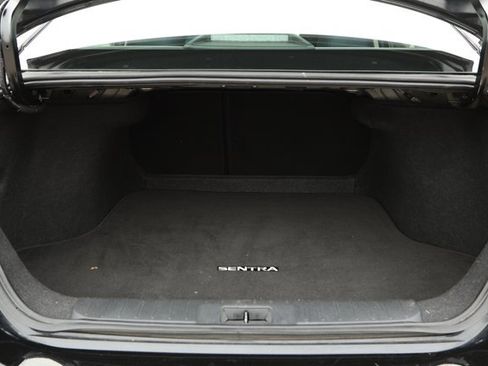 Used 2024 Nissan Sentra SV image 10