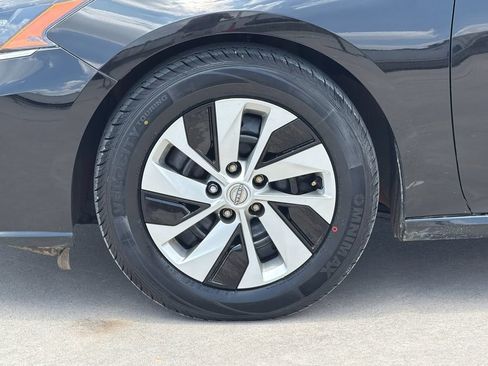 Used 2023 Nissan Altima 2.5 S FWD image 23