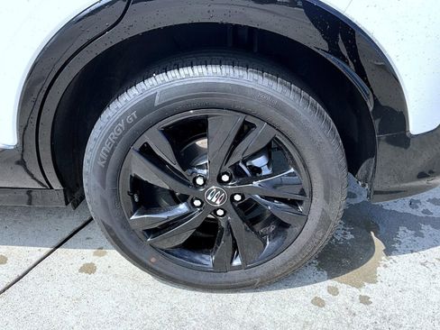 Certified 2024 Buick Encore GX Sport Touring image 22