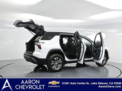 New 2026 Chevrolet Equinox LT w/ Safety and Technology Package image 4