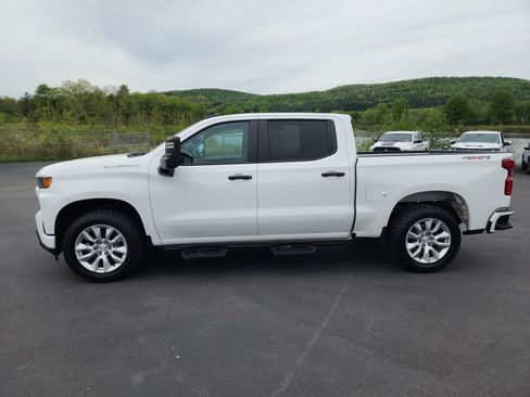 Used 2021 Chevrolet Silverado 1500 Custom AWD/4WD image 5