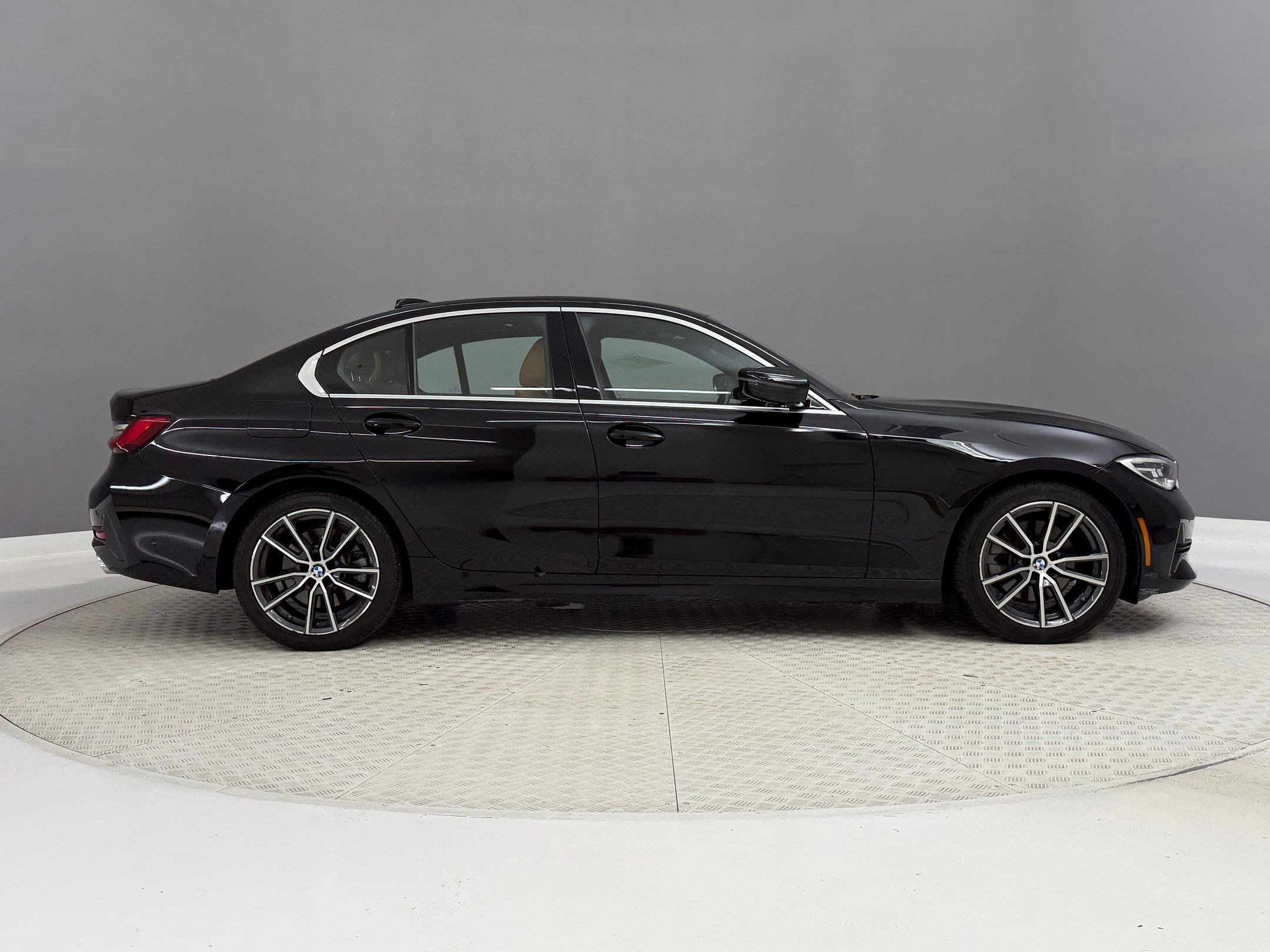 Used 2019 BMW 330i Sedan w/ Premium Package RWD image 8