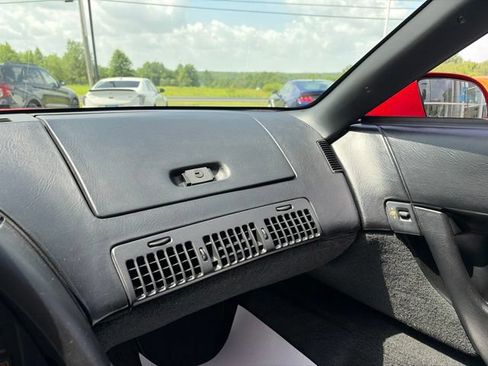 Used 1992 Chevrolet Corvette Coupe RWD image 19