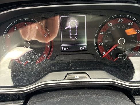 Used 2021 Volkswagen Jetta SE image 6