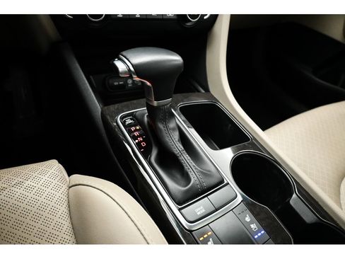 Used 2018 Kia Optima EX w/ Premium Package FWD image 16