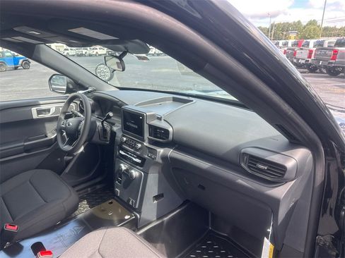 New 2025 Ford Explorer 4WD Police Interceptor image 11