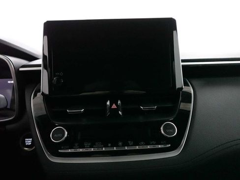 Used 2023 Toyota Corolla Cross XLE w/ Convenience Package image 21