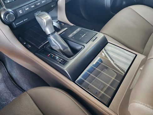 Used 2023 Lexus GX 460 Premium image 53