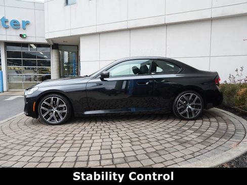 Used 2024 BMW 230i Coupe w/ Premium Package image 19