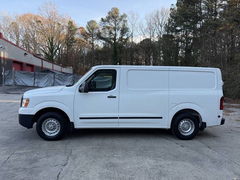 Used 2019 Nissan NV 2500 S image 5