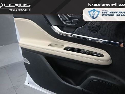 Used 2025 Lincoln Corsair Reserve FWD image 19