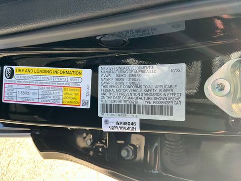 Used 2024 Honda Civic EX-L image 27