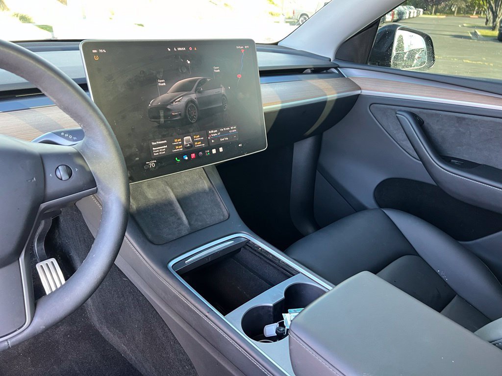Used 2024 Tesla Model Y Performance AWD/4WD image 27